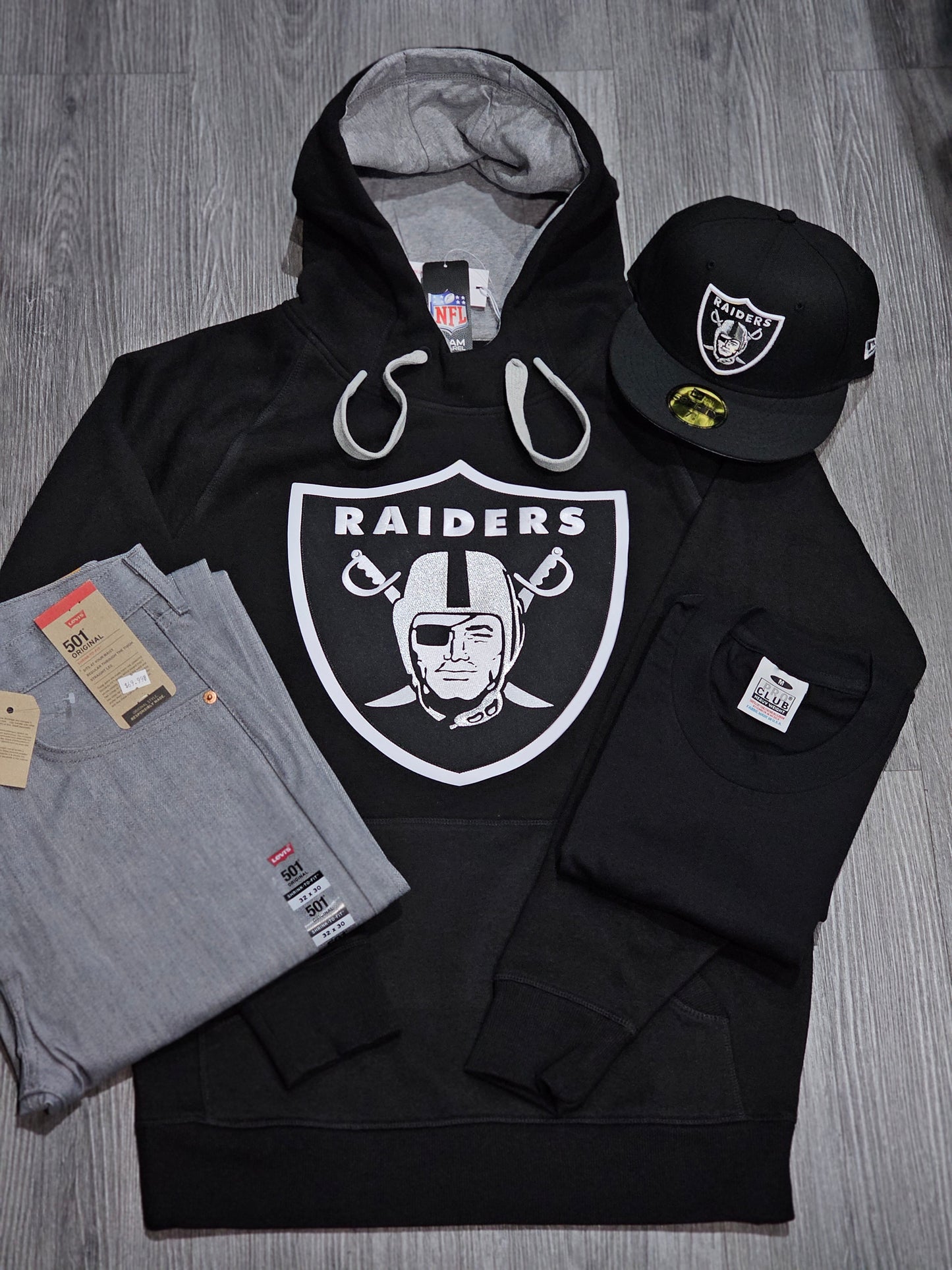 Raiders Antigua Victory Pullover Hoodie - Black