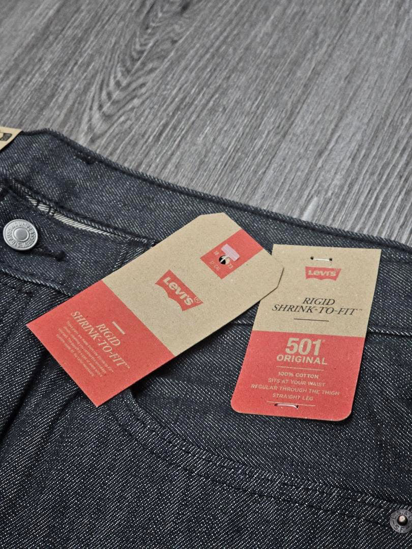 LEVI'S Men's CHARCOAL 501® Original Shrink-to-Fit™ Jeans CHARCOAL