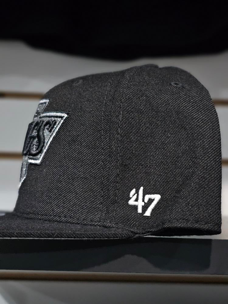 Los Angeles Kings Vintage '47 Captain SnapBack