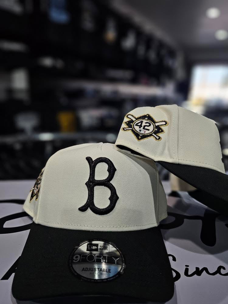 Los Angeles Dodgers '42' 9Forty A-Frame Snapback