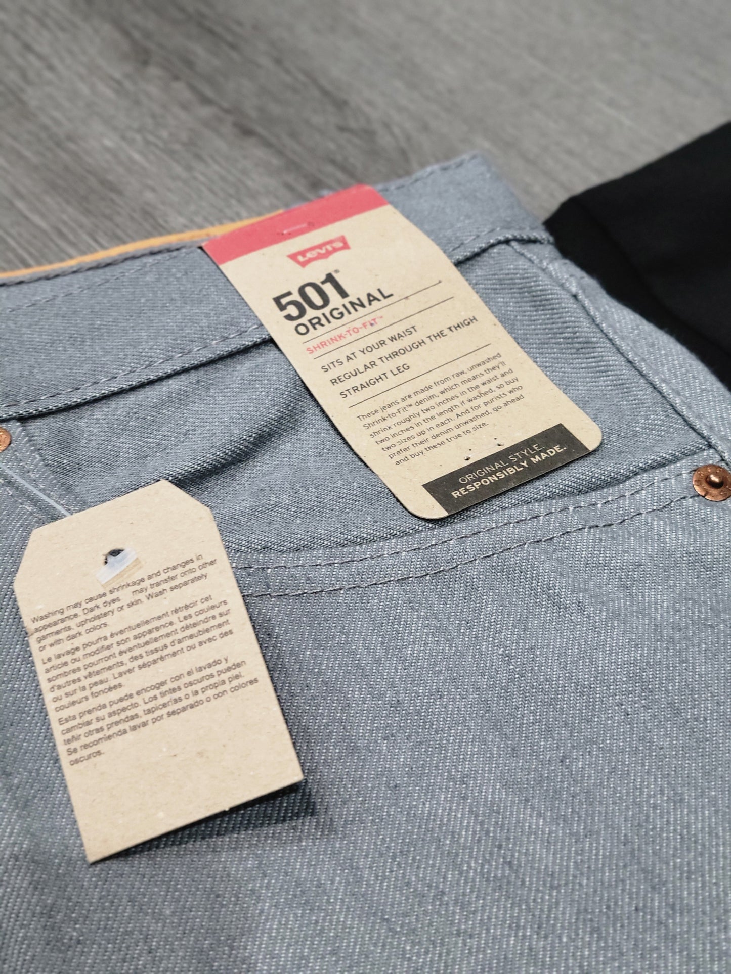 LEVI'S Men's 501® Original Shrink-to-Fit™ Jeans